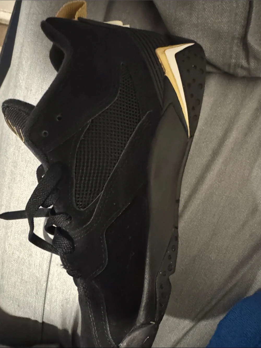 Nike Black and Gold Men's Sneakers